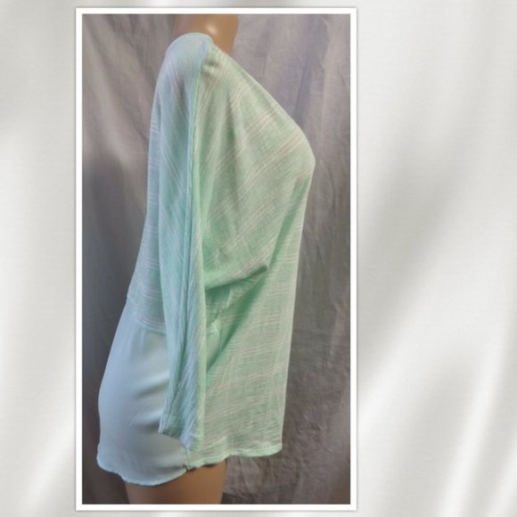 * "BANANA REPUBLIC" MINT/WHITE STRIPED LAYERED BACK KNIT TOP BLOUSE SIZE: M NWT - Picture 2 of 3